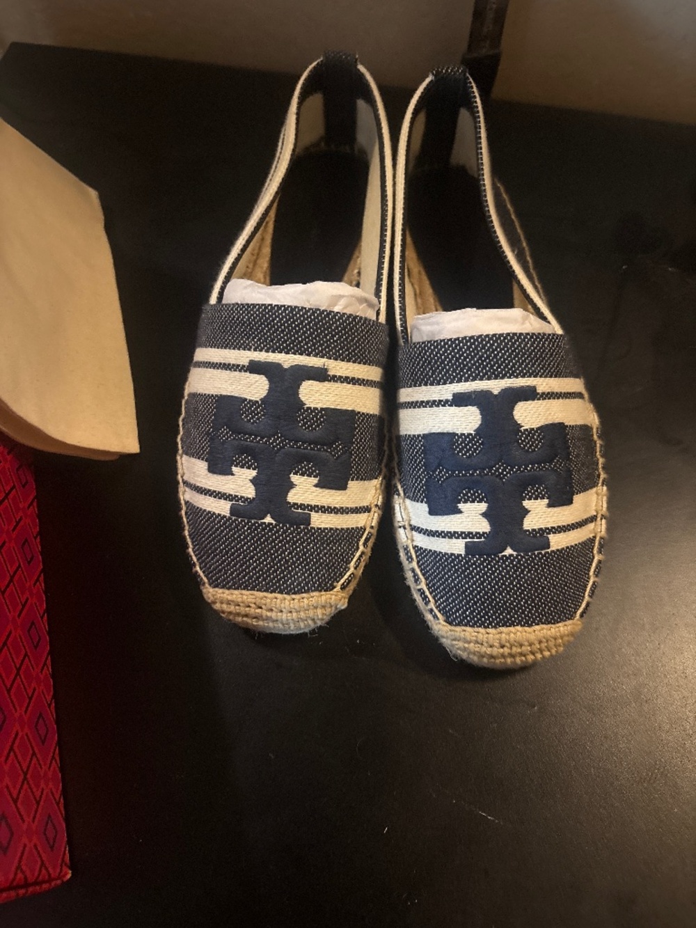 Tory Burch cutie slippers 😍